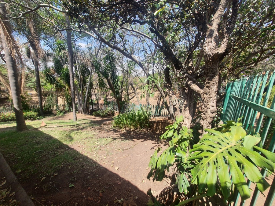 To Let 5 Bedroom Property for Rent in Hartbeespoort Rural North West